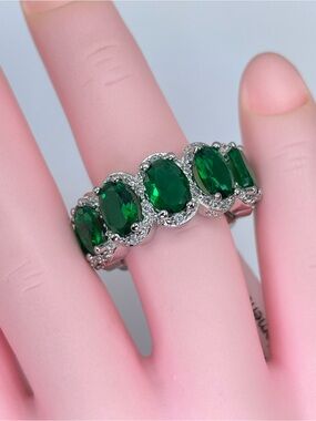 Swarovski Crystal Elements Emerald Green Crystals Eternity Band Ring Size 9.5